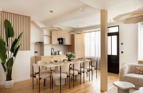 Epinettes Apartment | Luxury House with AC - 6BD/12P - Batignolles