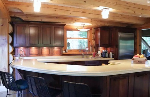 Mulmur House | Luxury Loghouse in the woods