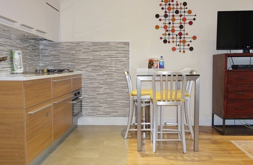 Upper West Side Apartment | Luxury Modern 1 BR Apart UWS Washer/Dryer SPECIAL DISCOUNT FOR LONG TERM STAYS