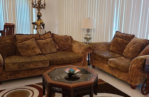 Riverview House | Luxury, peaceful attractive Colonial style home