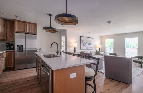 Trussville Apartment | Luxury Penthouse in Entertainment District