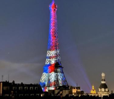 Passy Apartment | Luxury Penthouse Rooftoop Eiffel Tower view - EM02