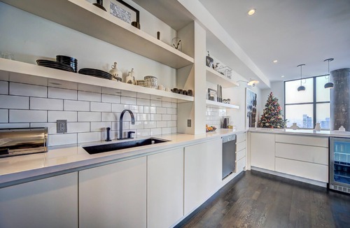 Toronto Entertainment District Apartment | Luxury PENTHOUSE w BREATHTAKING CN TOWER VIEWS