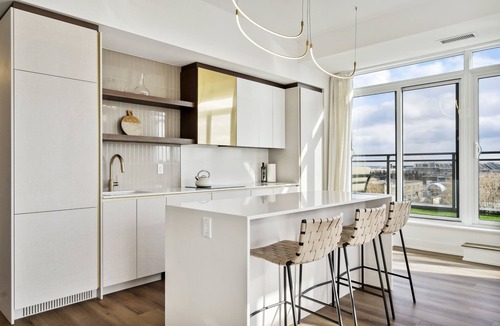 Leslieville Condo | Luxury, Privacy, Perfection in Leslieville!