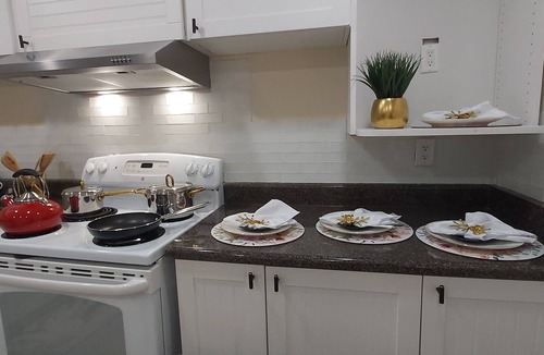 Brampton Apartment | Luxury Private Suite