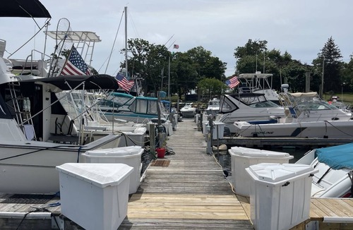 New Rochelle Boat Rental | Luxury Private Yacht as Boathouse