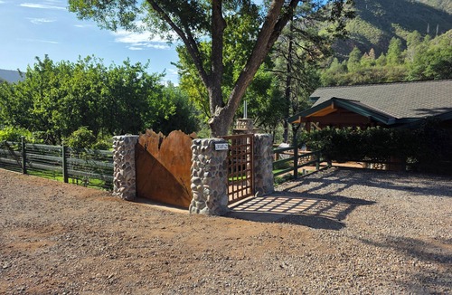 Sedona Shadows House | Luxury Sedona Oak Creek Canyon Home - Creek Access