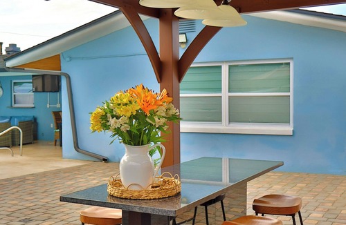 Winter Park House | Luxury Spacious 4-bedroom pool/hot tub house with WiFi, AC in welcoming Orlando