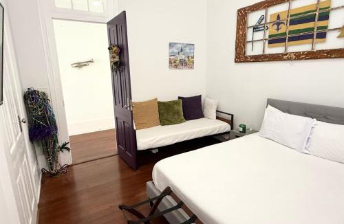 Faubourg Marigny Bed & Breakfast | Luxury Spacious Home - 3 Block Walk to French Quarter
