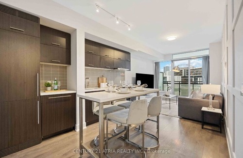 Markham Condo | Luxury Suite in DT Markham Core w/Parking. Amenities. Close to restaurants&malls