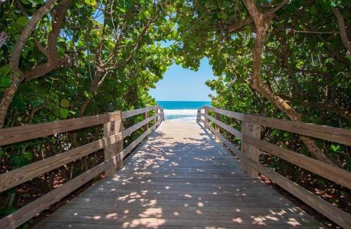 Indian Harbour Beach House | Luxury Townhouse Minutes from Beach and Downtown