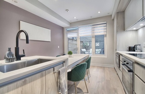 Bay Cloverhill House | Luxury Townhouse in Downtown Toronto
