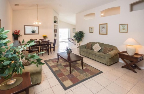 Creekside House | Magical Creekside Villa - Three Bedroom Home