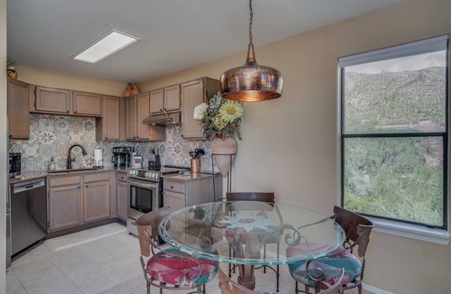 Tucson Condo | Magical surroundings - inside and out in this 1 bedroom second floor