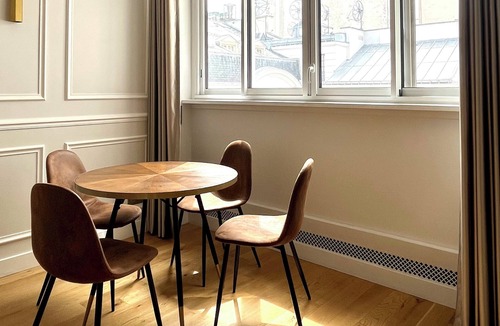 Champs-Elysees Apartment | Magnificent 1P on avenue Montaigne, ideal for students or workers