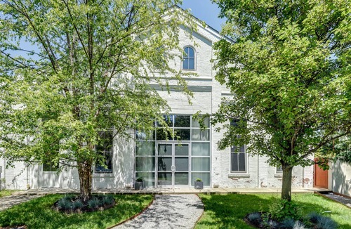 Beacon House | Magnificent 4,400 sqft Beacon Urban Loft with home theatre