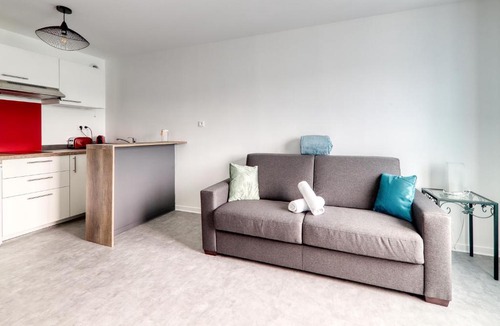 Magny-le-Hongre Apartment | Magny II Studio