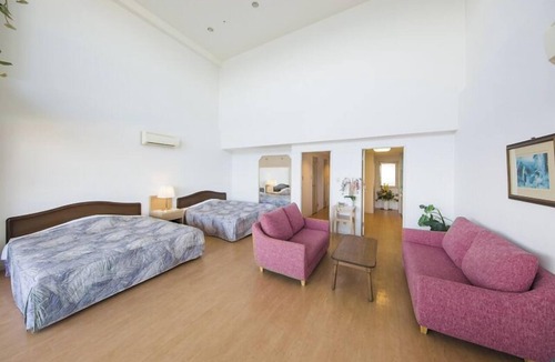 Miura Hotel | Maholova Minds Miura