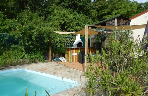 Croissy-Beaubourg House | Maison Avec Piscine Proche Paris et Disney