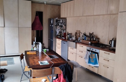 Montreuil House | Maison Baignée de Lumière à Quelques Minutes de Paris