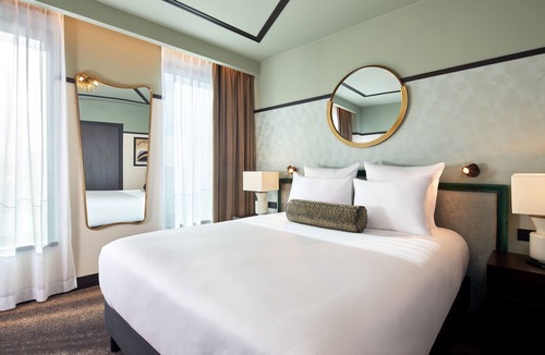 17th Arrondissement Hotel | Maison Cassandre