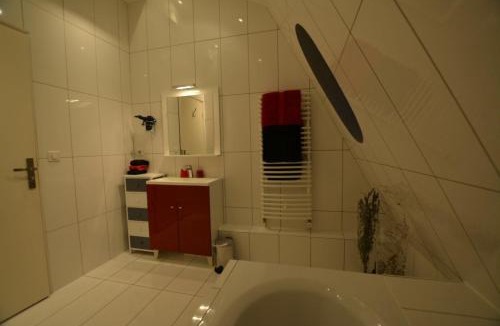 Rueil-Malmaison House | Maison d'hôtes Les Coudreaux