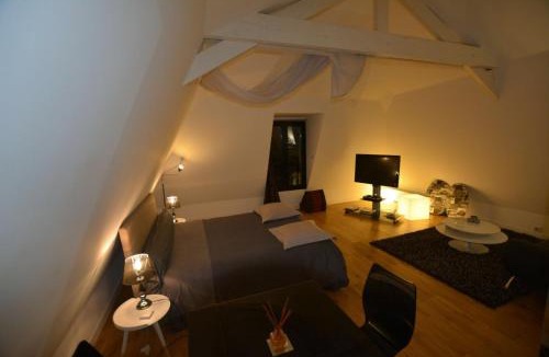 Rueil-Malmaison House | Maison d'hôtes Les Coudreaux