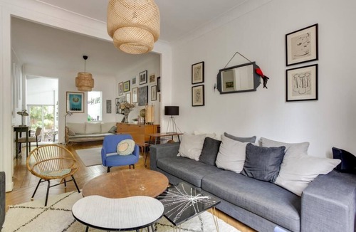 Suresnes House | Maison de Ville à L'anglaise à Suresnes à Louer Pendant les Vacances Scolaires