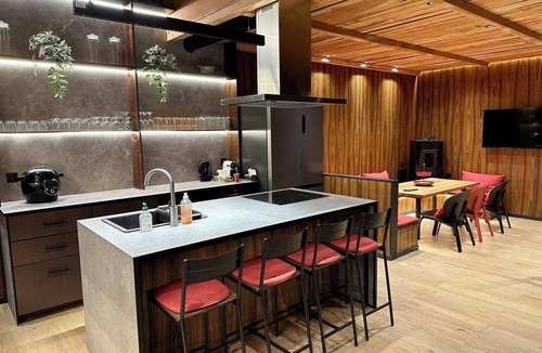 Le Bourget House | Maison de Ville - Le Bourget