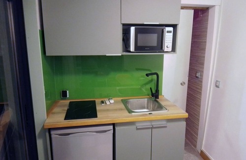 Villejuif House | Maison en Centre Ville, Avec Jardin, 6 Personnes, Métro, Tram, bus