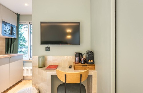 15th Arrondissement Apartment | Maison Letellier - Charming Studio - Eiffel Tower