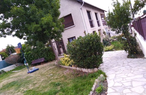 Tremblay-en-France House | Maison Paradis