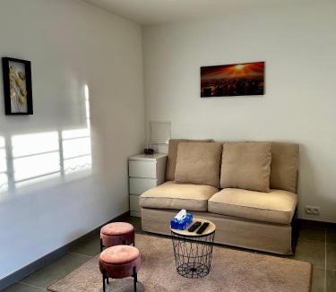 Bobigny House | Maisonnette 2 pers tout confort près de Paris