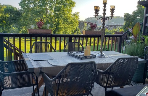 Phillipsburg House | Majestic Lander Stewart Mansion on the Delaware Top Floor Apt