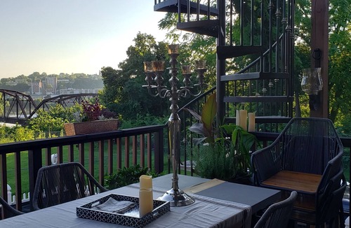 Phillipsburg House | Majestic Lander Stewart Mansion on the Delaware Top Floor Apt
