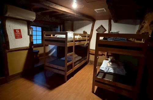 Shinjuku Hostel | Male-only dormitory Tokyo House INN