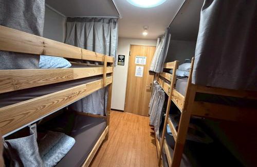 Shinjuku Hostel | Male-only dormitory Tokyo House INN