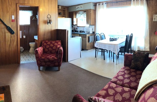 Lavigne Cottage | Mallard #6 Graceland Cottages