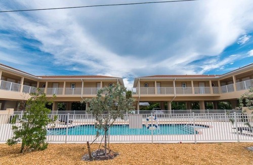 Englewood Condo | Manasota Key Condo! Private Beach access.Gulf and Bay views