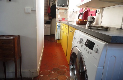 Enfants-Rouges Apartment | Marais Large One Bedroom Apart 40 sq m Quiet & Sunny