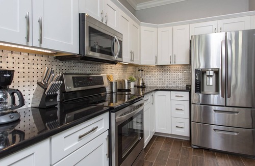 Esprit House | MARCH LAST MINUTE AVAILABLE!