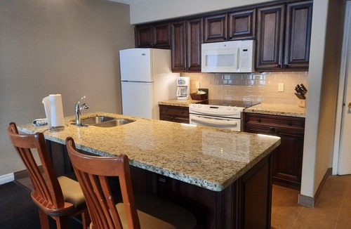 Oro-Medonte Condo | Margarita Vacation Getaway