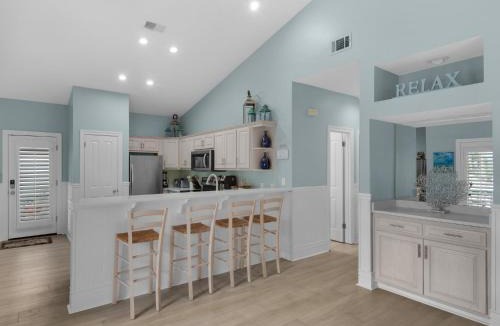 Crystal Shores House | Margaritas and Memories by Newman-Dailey