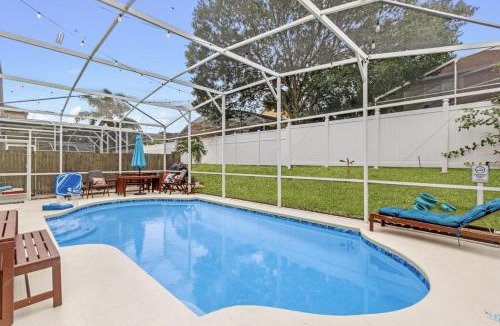 Lake Davenport Estates House | Mario Manor Heated Pool King Bed Game Room Near Disney