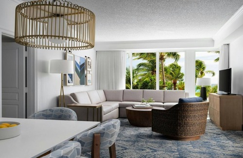 Palm Beach Shores Resort | Marriott's Ocean Pointe 2 Bedroom Ocean Side