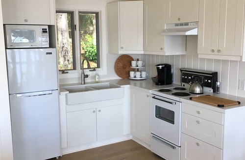 Muskoka Lakes Cottage | Masons Dunlookin - sleeps 18 - lake muskoka waterfront property-newly renovated
