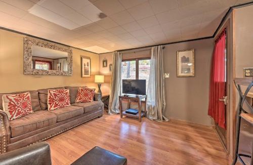 Huntingdon House | 'Matt Dillon' Cabin ~ 1 Mile to Raystown Lake!