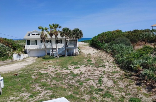 Melbourne Beach House | Melbourne Beach two houses on 1.2 acre Ocean Front property