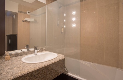 Pantin Hotel | Mercure Paris Porte de Pantin