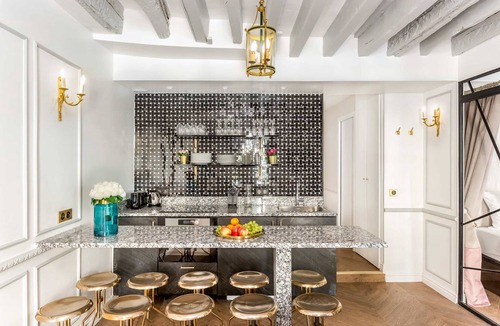 Les Halles Apartment | Merveil - Luxury Suite - Louvre - Rambuteau
